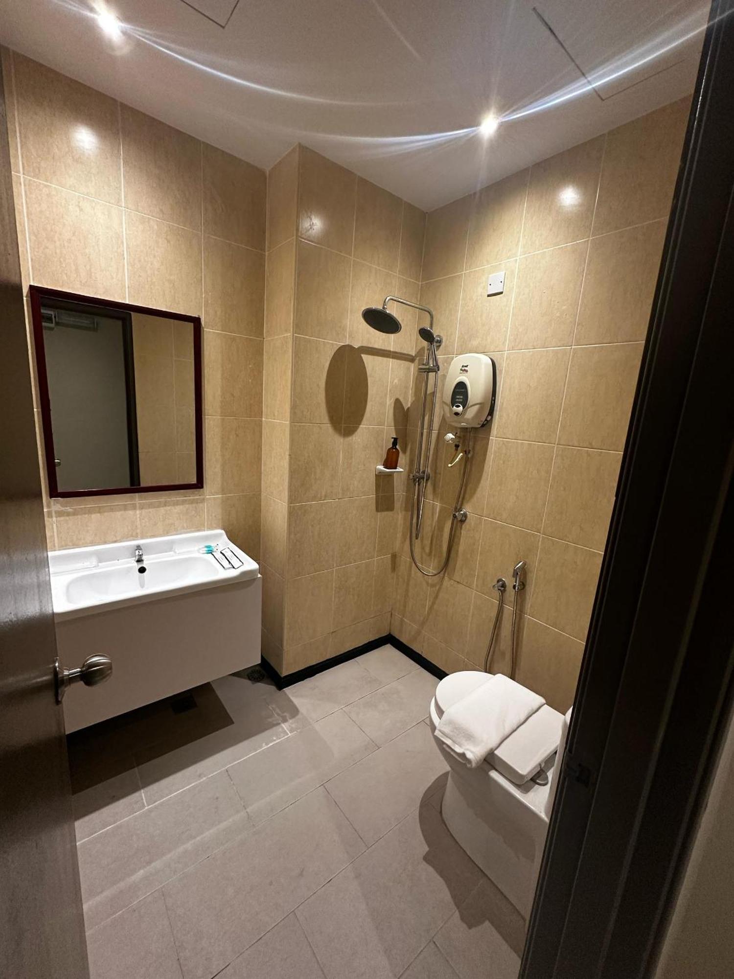 Kingston Hotel 12 - Jalan Raja Laut, Kl Kuala Lumpur Dış mekan fotoğraf